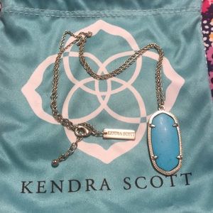 Kendra Scott necklace
